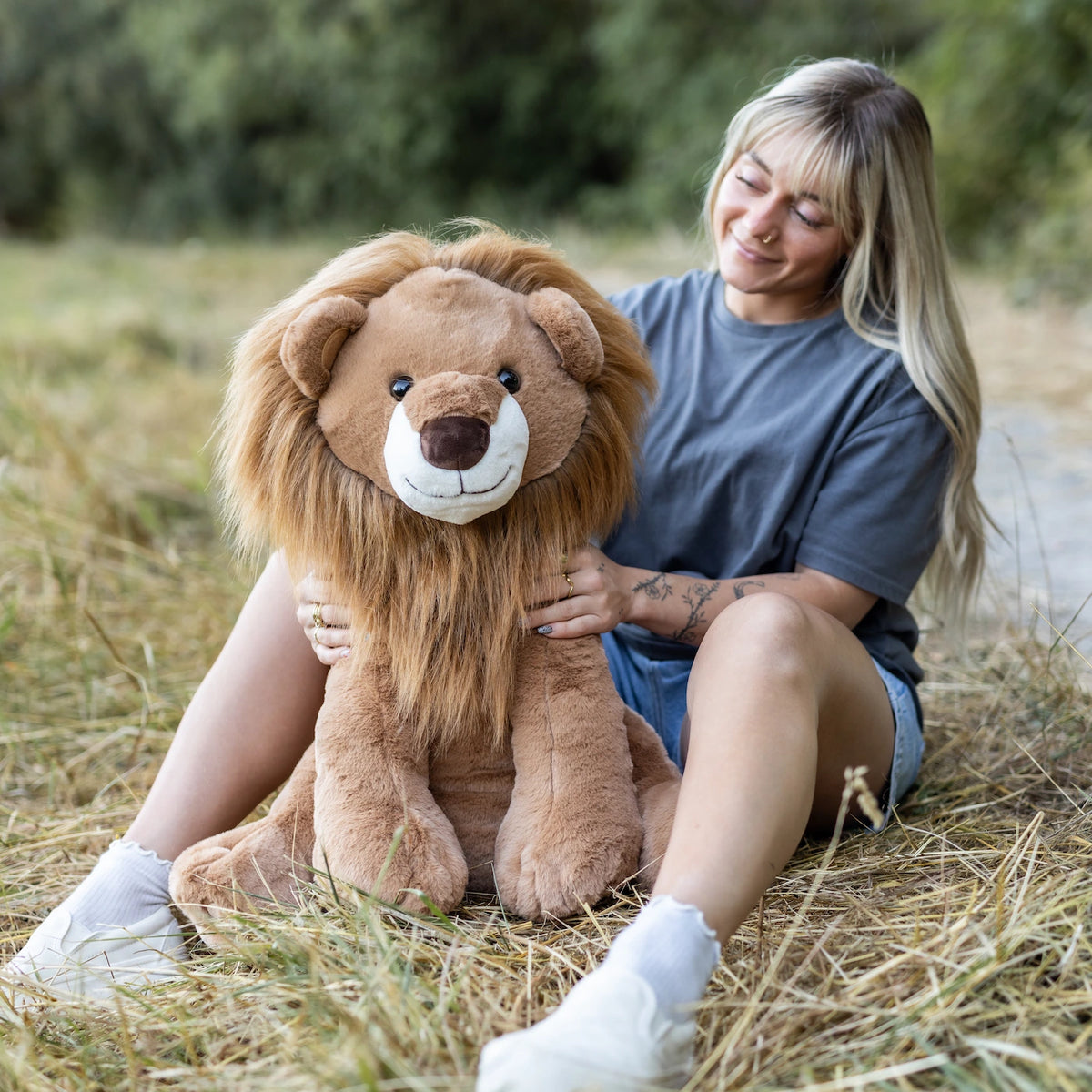 Giant Lion SnugglePal